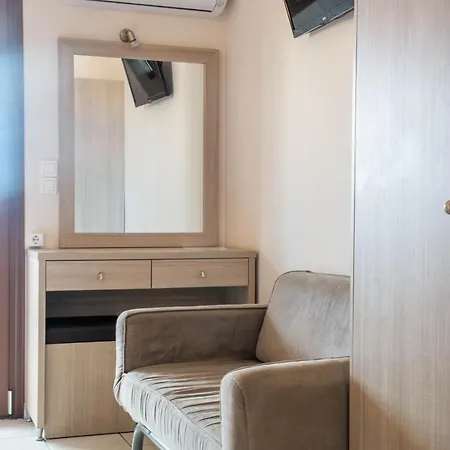 Lazaros Hotel Resort 4* تسيليفي