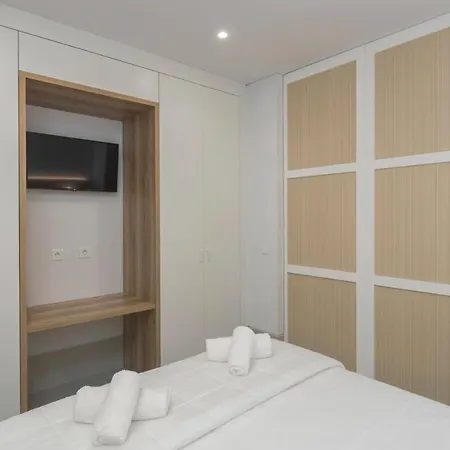 Lazaros Hotel Resort شقة فندقية