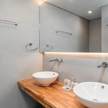 Lazaros Lejlighedshotel 3*