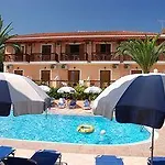 Apartmanhotel Lazaros 4*