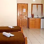 Hotel apartamentowy Lazaros 4*