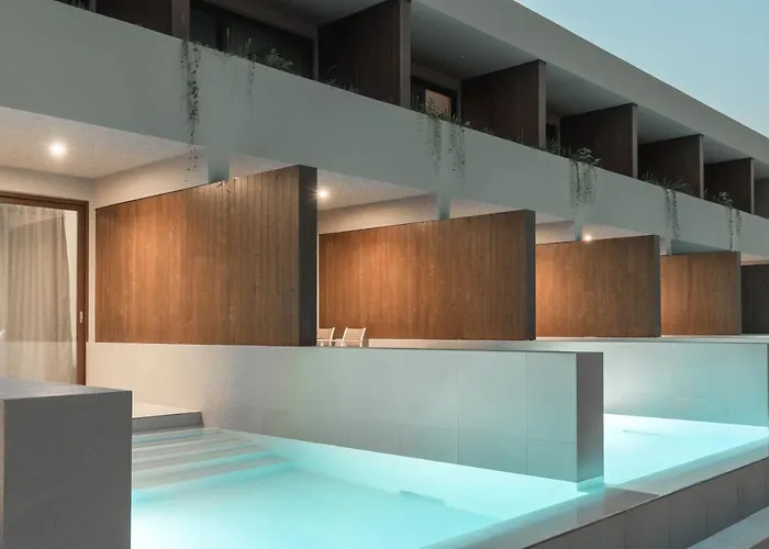 Apart-hotel Lazaros