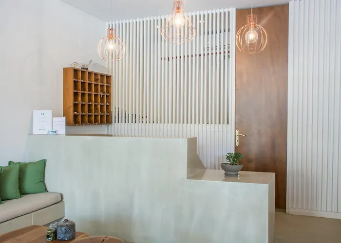 Apart-hotel Lazaros